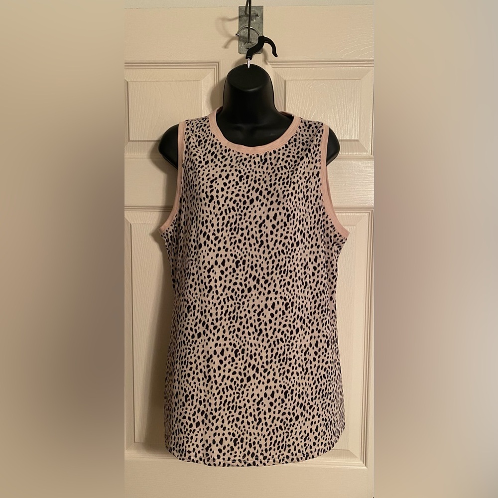 Sleeveless animal print stretchy top, never worn
